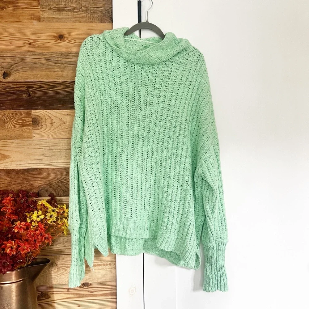 Free People Care FP Ella Oversized Turtleneck Tunic Sweater in Mint Green Large - Picture 3 of 6